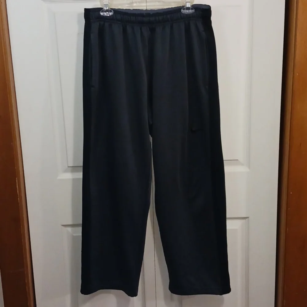 Nike Therma-fit basketball warm up pants - L - gray/black